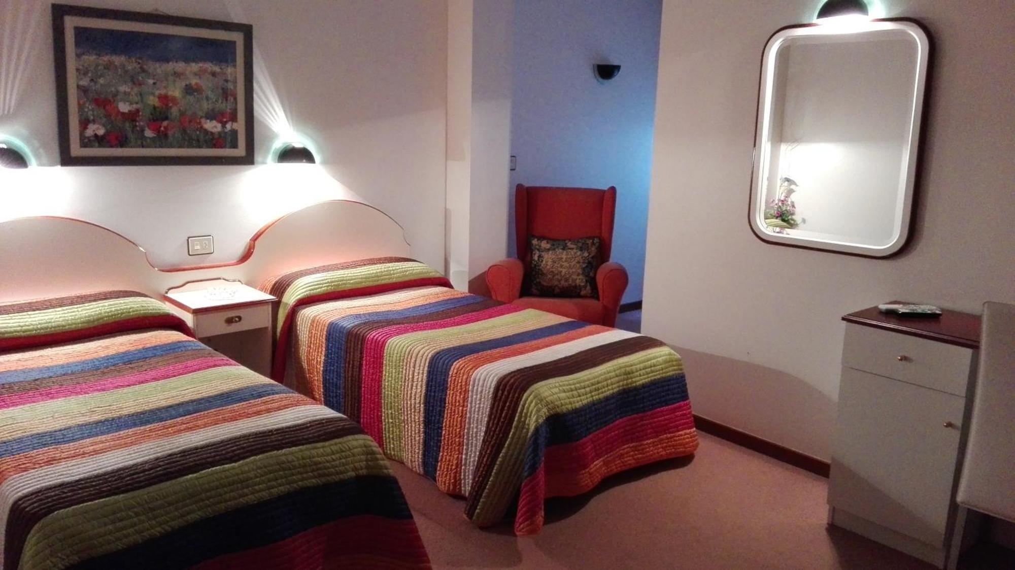 Hostal J.B Malpica de Bergantiños Esterno foto